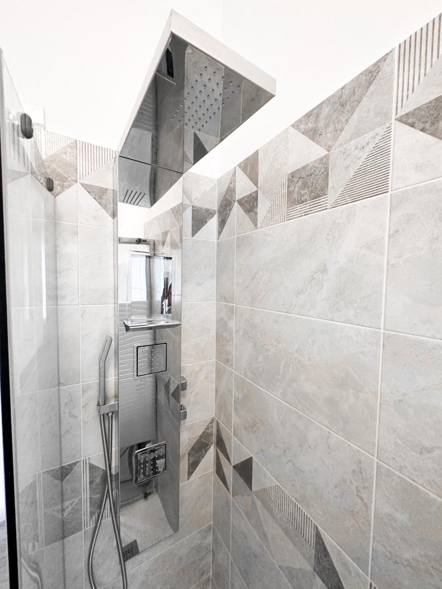 Tolly House-Rapallo City Centre מראה חיצוני תמונה